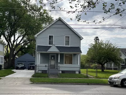 470 Jackson St, Aurora, IL 60505 photo 1