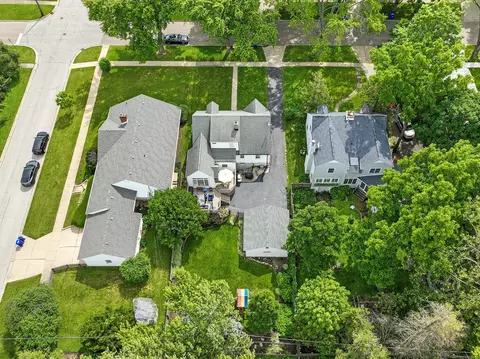 1018 N Cross St, Wheaton, IL 60187 photo 23