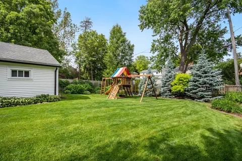 1018 N Cross St, Wheaton, IL 60187 photo 21