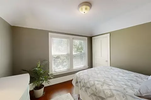 Bedroom - 609 E Monroe St, Bloomington, IL 61701 photo 3 of 4
