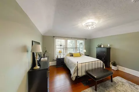 Bedroom - 609 E Monroe St, Bloomington, IL 61701 photo 1 of 4