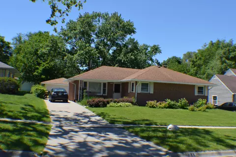 2319 Wisconsin Rd, Rockford, IL 61108