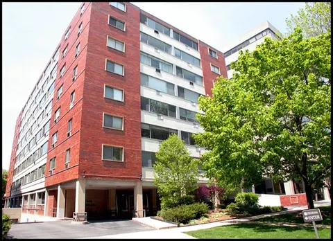 1516 Hinman Ave #806, Evanston, IL 60201
