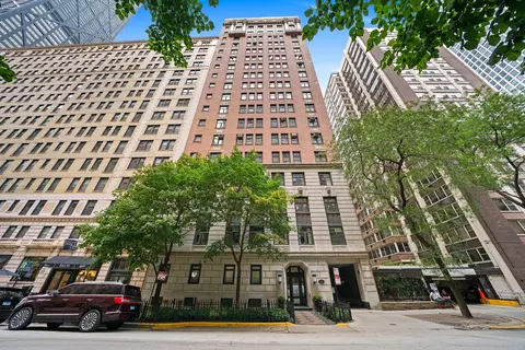 222 E Chestnut St #9B, Chicago, IL 60611 photo 51