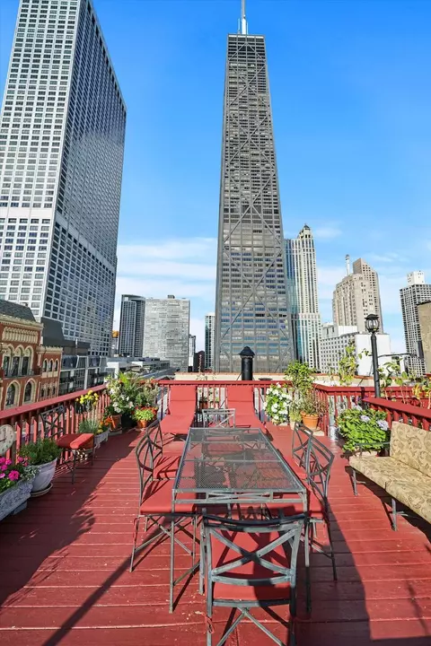 222 E Chestnut St #9B, Chicago, IL 60611 photo 60