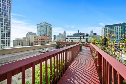 222 E Chestnut St #9B, Chicago, IL 60611 photo 56