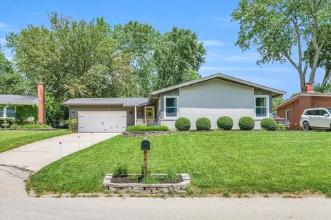 1706 Henry St, Champaign, IL 61821