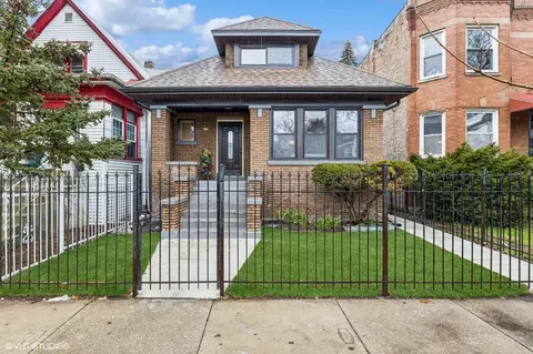 638 N Latrobe Ave, Chicago, IL 60644