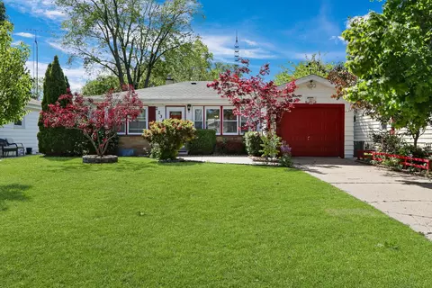2236 Linden Ave, Waukegan, IL 60087