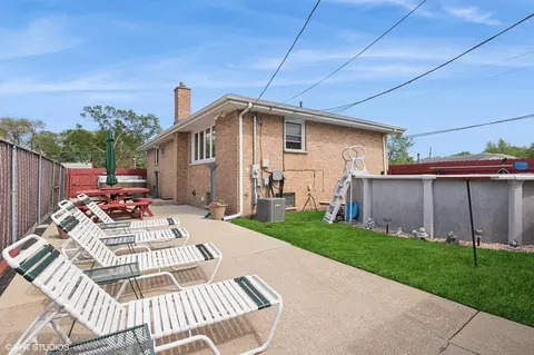 7900 W 72nd St, Bridgeview, IL 60455 photo 19