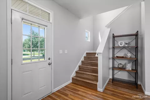 3615 Hyde Park Ct, Elgin, IL 60124 photo 2