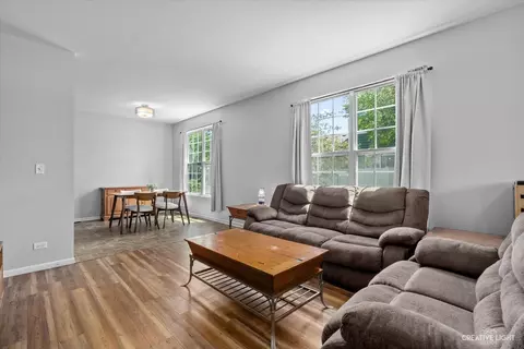 3615 Hyde Park Ct, Elgin, IL 60124 photo 3