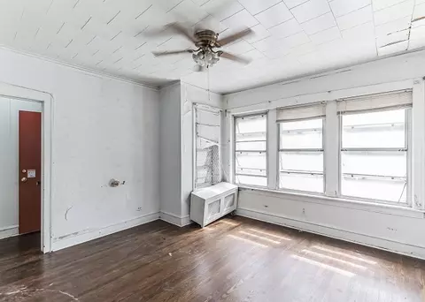 7226 S Cornell Ave, Chicago, IL 60649 photo 16