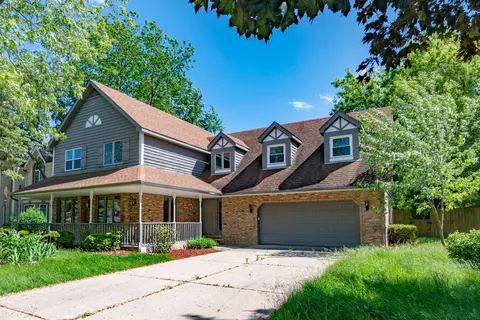 4079 Kenwood Ave, Gurnee, IL 60031