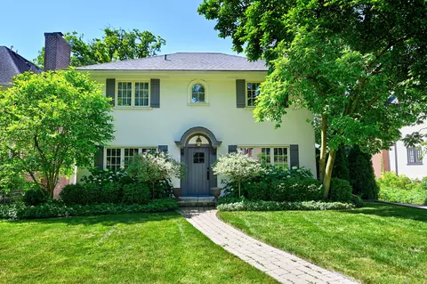 160 The Ln, Hinsdale, IL 60521