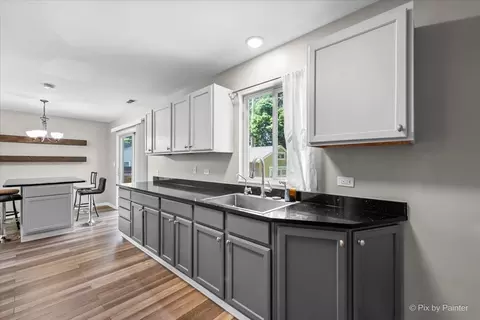 Kitchen - 30 Covington Rd, Fox Lake, IL 60020 photo 5 of 6