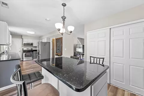 Kitchen - 30 Covington Rd, Fox Lake, IL 60020 photo 2 of 6