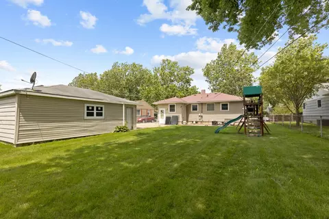 Exterior - 2905 Starling Ln, Rolling Meadows, IL 60008 photo 5 of 5