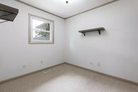 Bedroom - 2905 Starling Ln, Rolling Meadows, IL 60008 photo 3 of 4