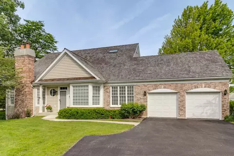580 Stockbridge Ct, Lake Forest, IL 60045