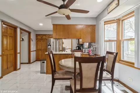 Other - 1001 Apple Valley Dr, Bartlett, IL 60103 photo 2 of 4