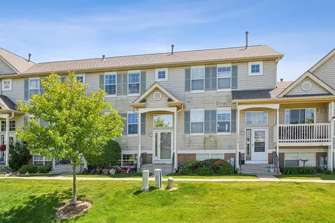 17415 Yakima Dr, Lockport, IL 60441