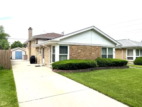 9318 Luna Ave, Morton Grove, IL 60053