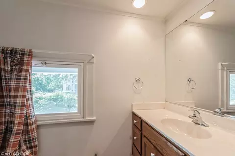 Bath - 701 N Hart Blvd, Harvard, IL 60033 photo 1 of 4
