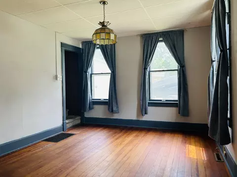 461 Perley Ave, Pecatonica, IL 61063 photo 10