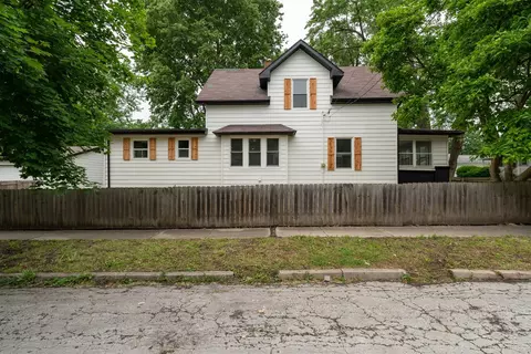 Exterior - 1102 N Oak St, Bloomington, IL 61701 photo 5 of 6