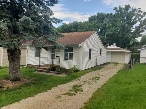 808 E Miller St, Bloomington, IL 61701