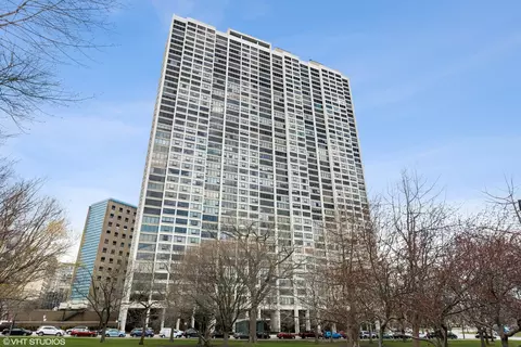 2800 N Lake Shore Dr #4115, Chicago, IL 60657