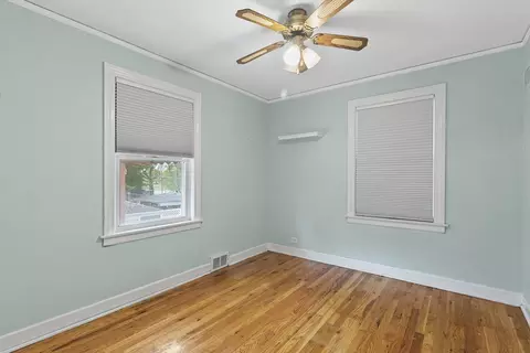 10116 S Artesian Ave, Chicago, IL 60655 photo 11