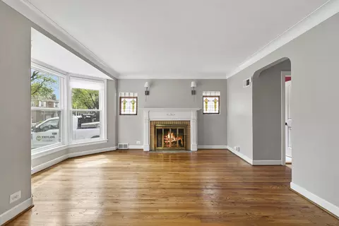10116 S Artesian Ave, Chicago, IL 60655 photo 3