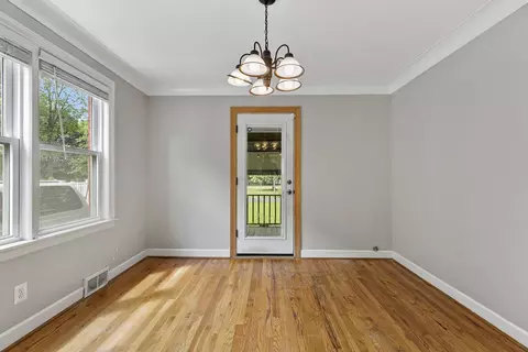 10116 S Artesian Ave, Chicago, IL 60655 photo 8