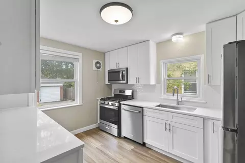10116 S Artesian Ave, Chicago, IL 60655 photo 4