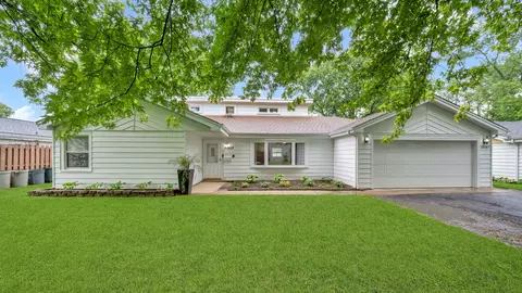 11507 S Neenah Ave, Worth, IL 60482