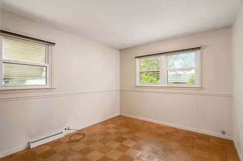Bedroom - 2313 Kingfisher Ln, Rolling Meadows, IL 60008 photo 2 of 4