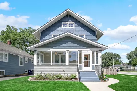 2 S Melrose Ave, Elgin, IL 60123