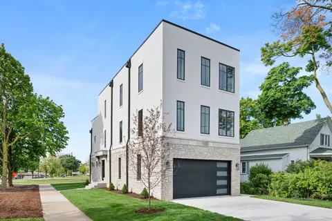 135 E Marion St, Elmhurst, IL 60126