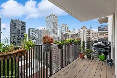 Exterior - 200 E Delaware Pl #18C, Chicago, IL 60611 photo 2 of 2