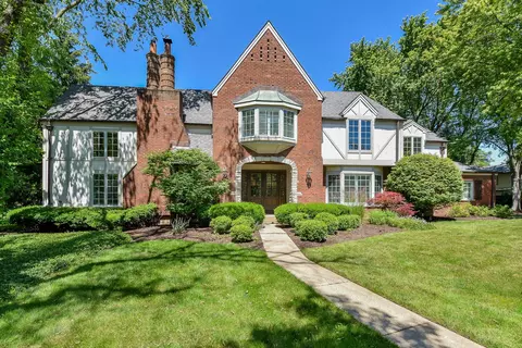 1139 Hobson Mill Dr, Naperville, IL 60540