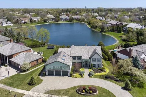 2330 Mohawk Ln, Glenview, IL 60026 photo 3