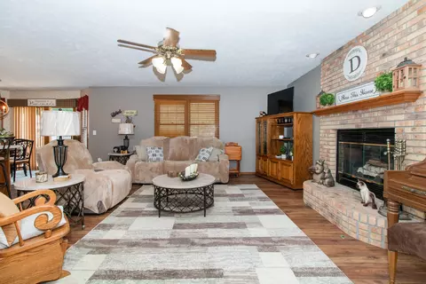 1104 Kings Mill Rd, Normal, IL 61761 photo 9