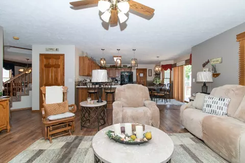 1104 Kings Mill Rd, Normal, IL 61761 photo 12