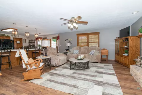 1104 Kings Mill Rd, Normal, IL 61761 photo 8