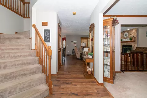 1104 Kings Mill Rd, Normal, IL 61761 photo 2