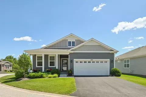 1321 Redtail Ln, Woodstock, IL 60098