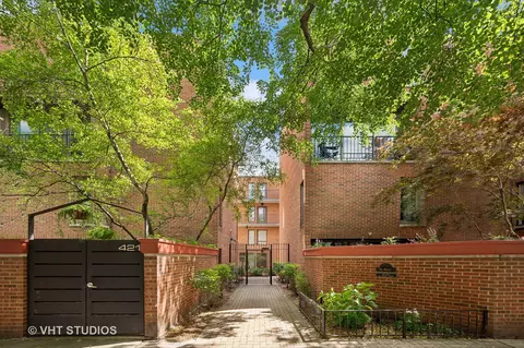 443 W Grant Pl #C, Chicago, IL 60614