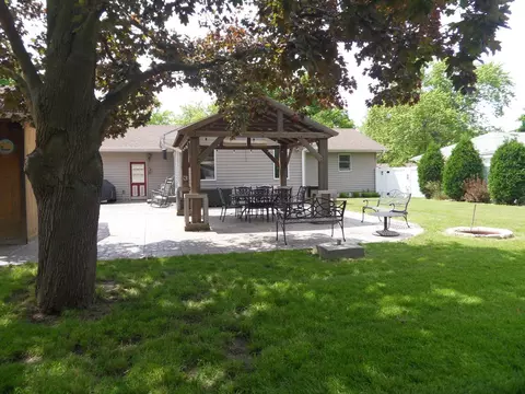 Exterior - 751 Duncan Dr, Aurora, IL 60506 photo 4 of 12